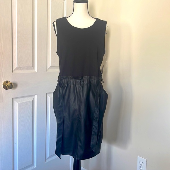 Spense FAUX but FABULOUS dress - Picture 6 of 6